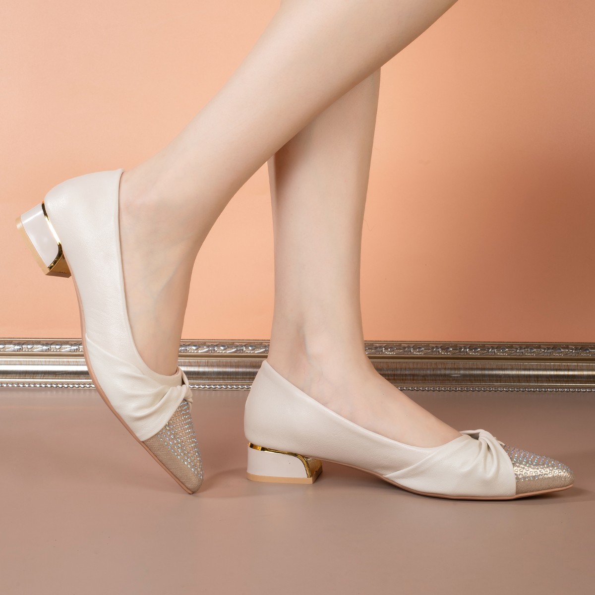 Sepatu Wanita Berhias Batu Rhi - Dress Shoe Pointed ulasan dan harga