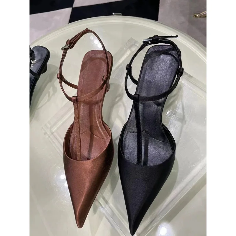 Sepatu untuk Wanita Sandal Wan - Dress Shoe Pointed ulasan dan harga